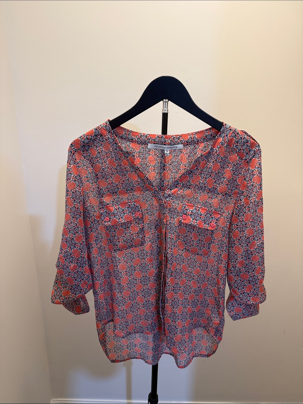 Collective Concepts Coral and Navy Floral Roll-Tab Blouse